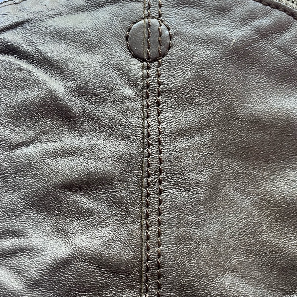 Lucky Brand  Stash Metallic Leather Shoulder Bag - Picture 8 of 13